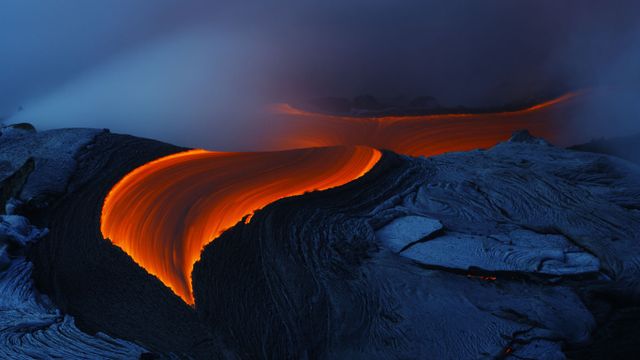 「キラウエア火山の溶岩流」ハワイ