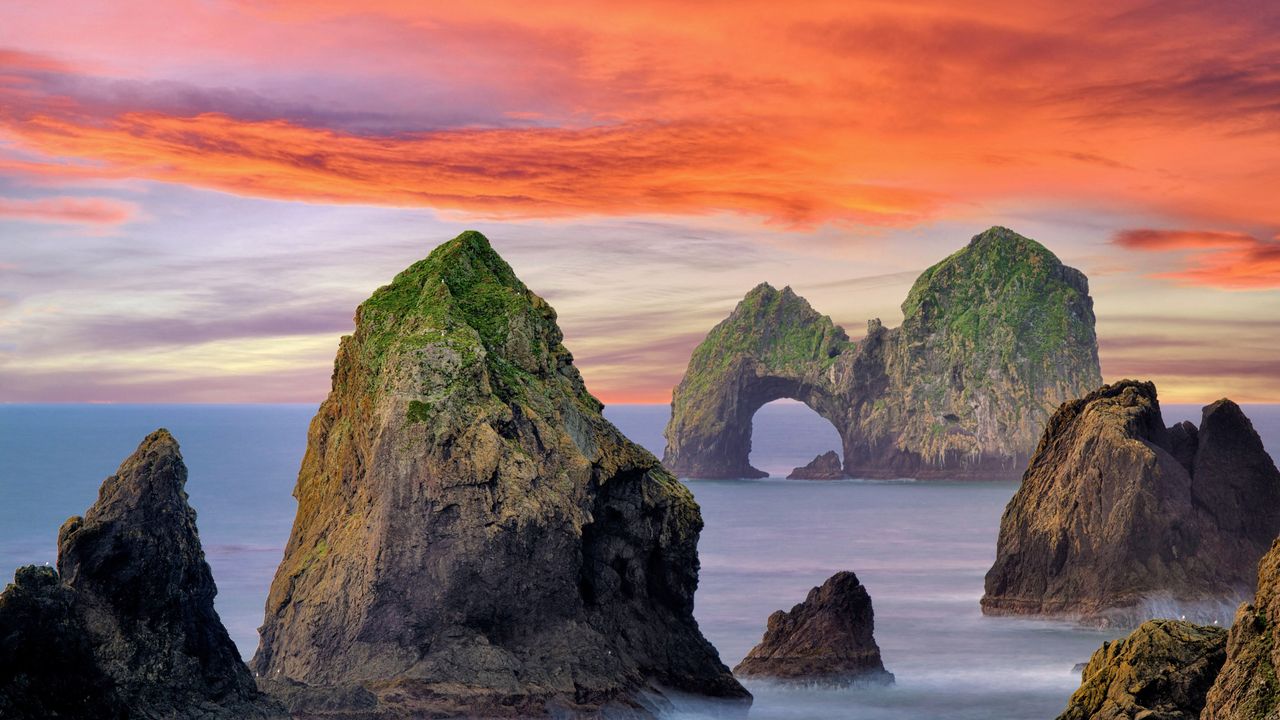 マック・アーチ・ロック, 米国 オレゴン州 （© Alamy）