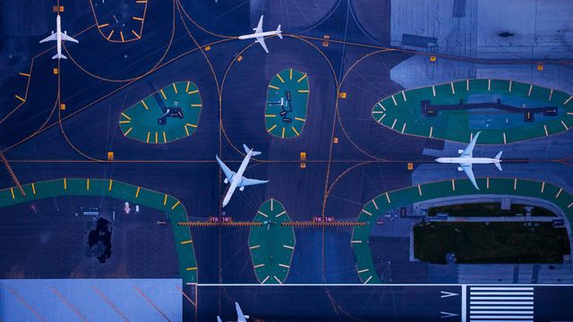 「サンフランシスコ国際空港の駐機場」米国カリフォルニア州, サンフランシスコ