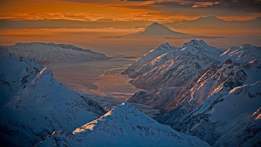 ｢チグミット山脈｣アメリカ, アラスカ
