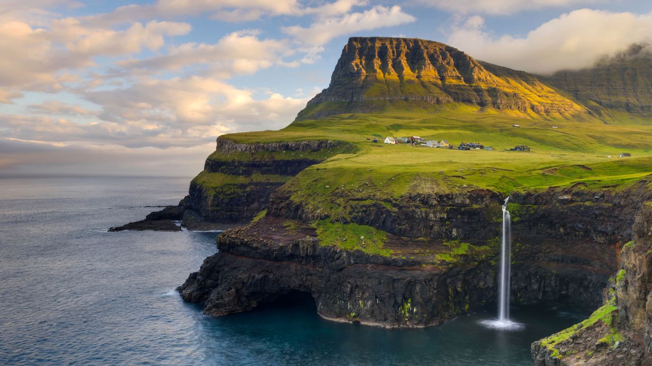 秘境の滝 - Windows スポットライト壁紙 | 高画質4Kダウンロード, image size:1280x720