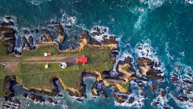 「ポイント・アリーナ灯台」アメリカ, カリフォルニア州