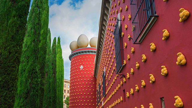 「ダリ劇場美術館」スペイン, フィゲラス
