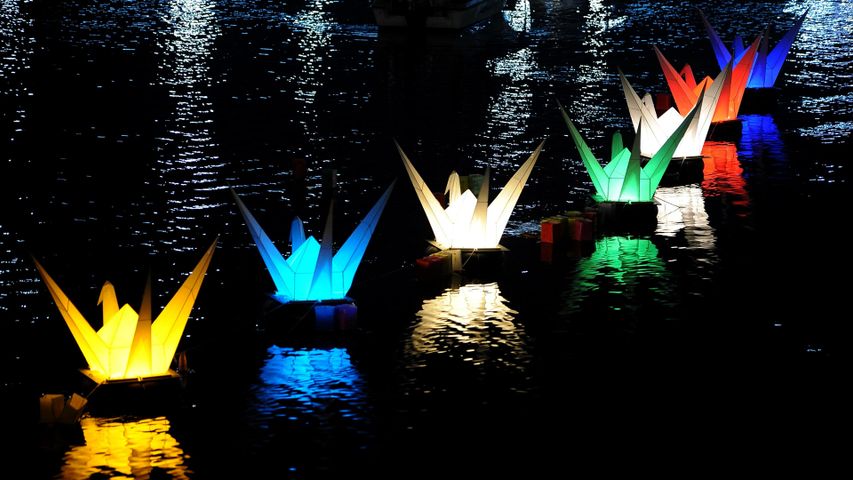 ｢折り鶴の灯篭｣広島, 元安川