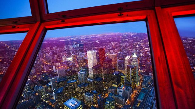 「CNタワーから見たトロント市街」カナダ