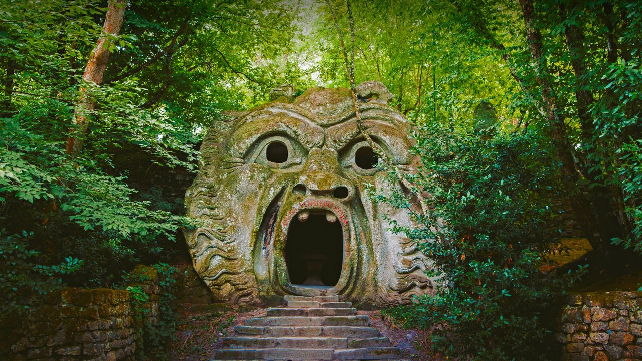 ボマルツォの怪物公園, イタリア