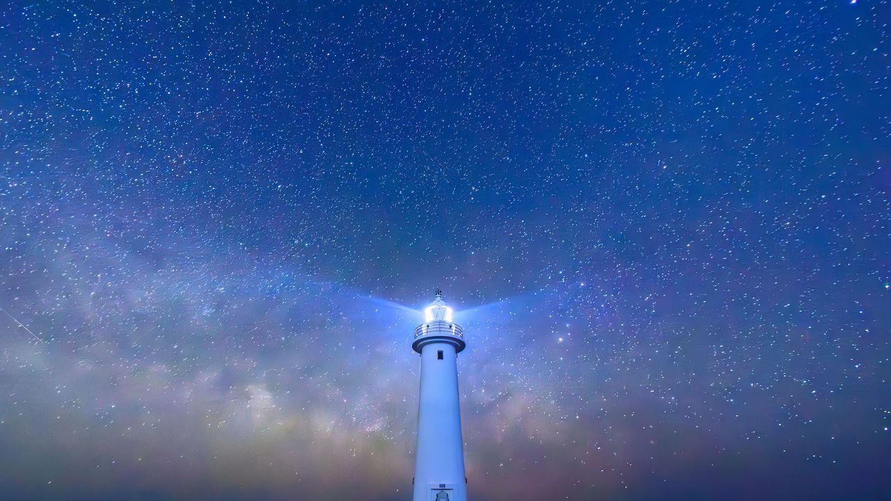 天の川と灯台, 北海道