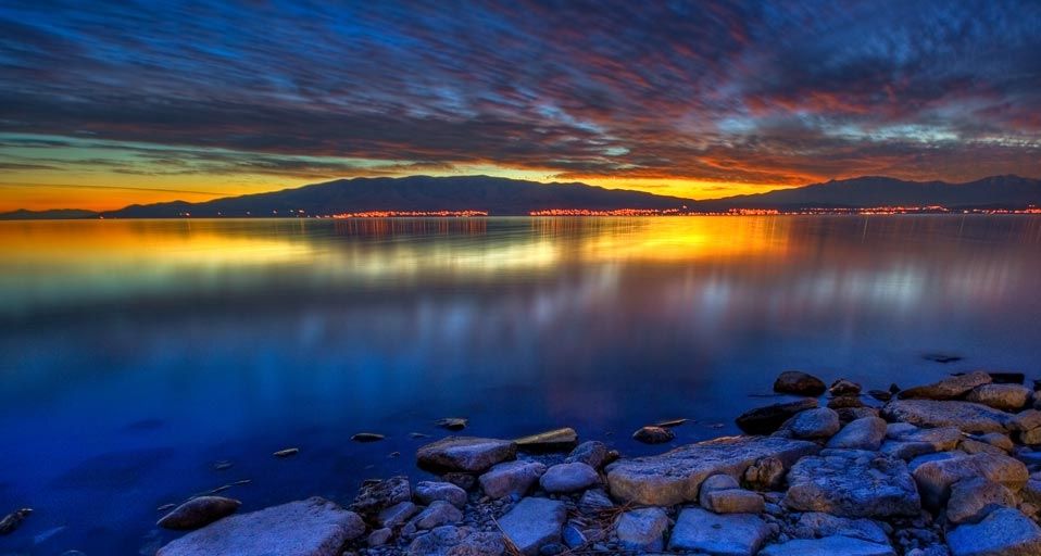 ｢グレートソルト湖の夕暮れ｣アメリカ, ユタ州