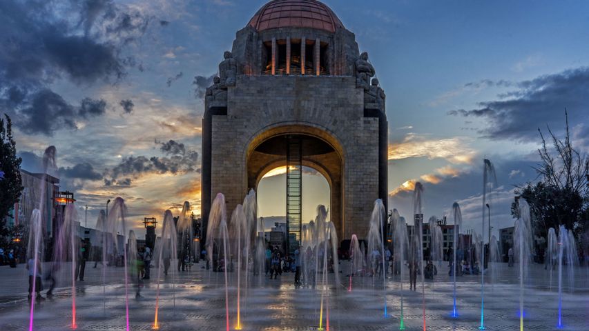 ｢革命記念塔｣メキシコ, メキシコシティ