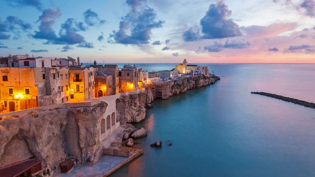 「ヴィエステとアドリア海」イタリア