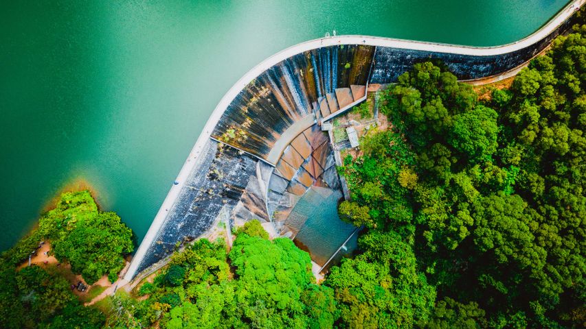 貯水池をのんびり散策