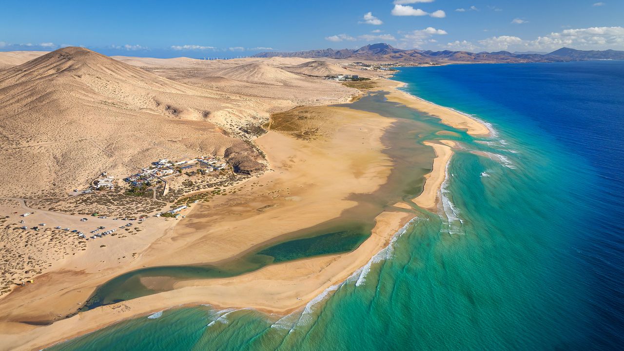 油彩画　　題名　絶壁の高浜海岸 油彩画 題名 絶壁の高浜海岸 油彩画題名絶壁の高浜海岸