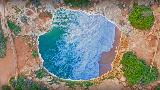 「ベナジル海中洞窟」ポルトガル, アルガルヴェ
