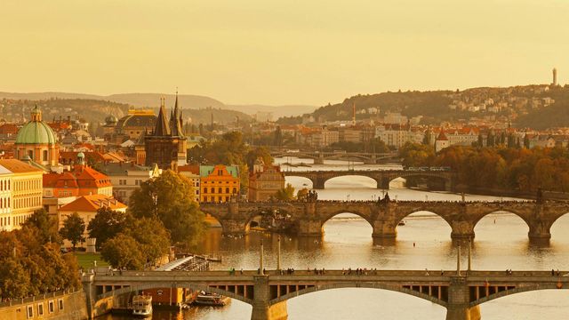｢ヴルタヴァ川とカレル橋｣チェコ, プラハ