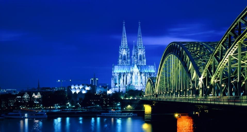 ｢ケルンの夜景｣ドイツ