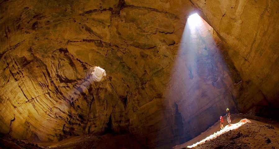 ｢マジリス・アル・ジン洞窟｣オマーン