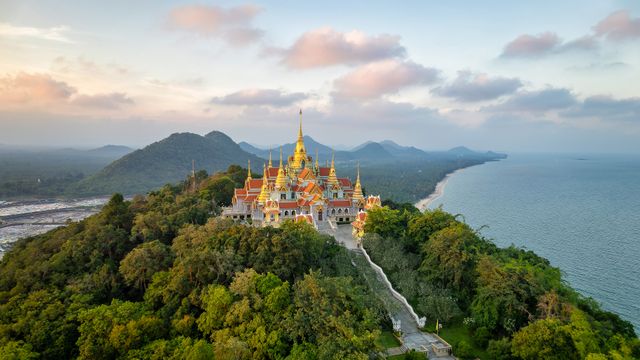 ワット・タン・サイ寺院, タイ