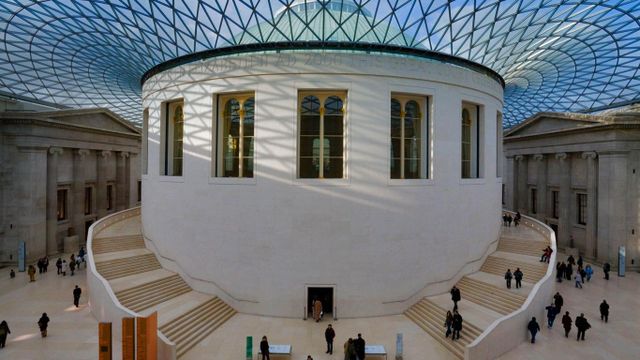 「大英博物館グレートコート」イギリス. ロンドン
