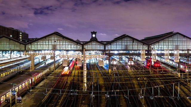 「サン・ラザール駅」フランス, パリ