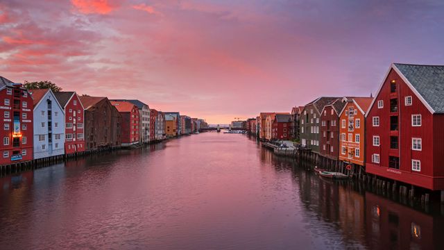 「ブリッゲンの倉庫群」ノルウェー, トロンハイム