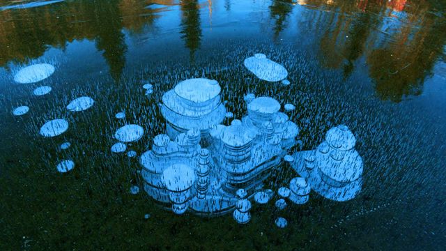「アイスバブル」ノルウェー, セルブ湖
