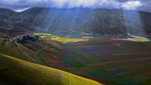「カステルッチョ」イタリア, ウンブリア州