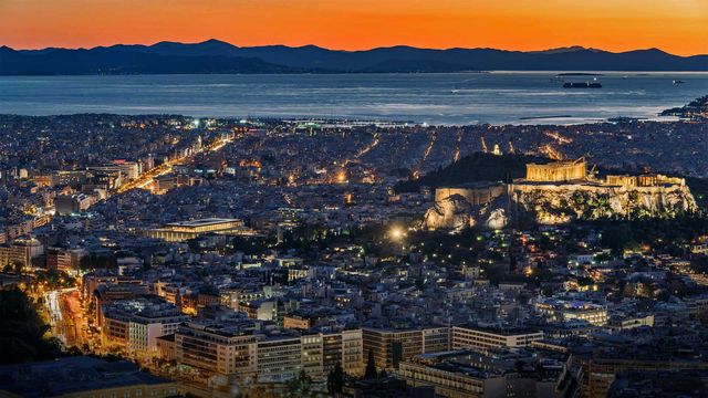 「アテネ市街」ギリシャ