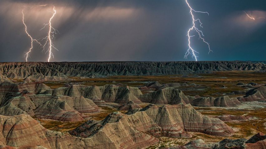 岩石層と落雷, 米国 サウスダコタ州