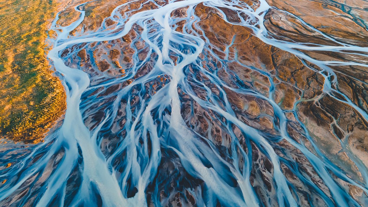 氷河河川システムの航空写真, アイスランド