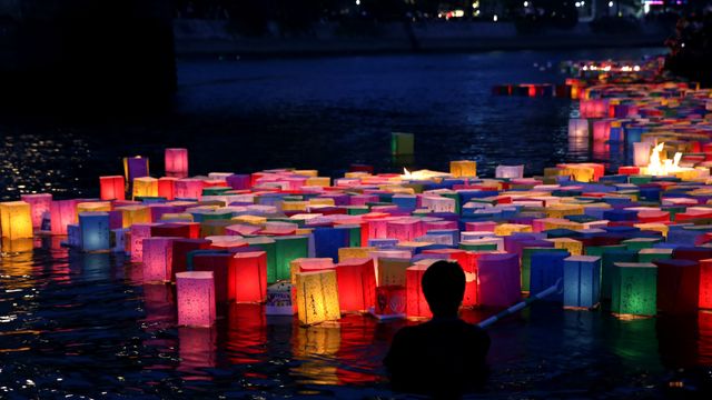 広島平和記念公園のとうろう流し, 広島県 広島市