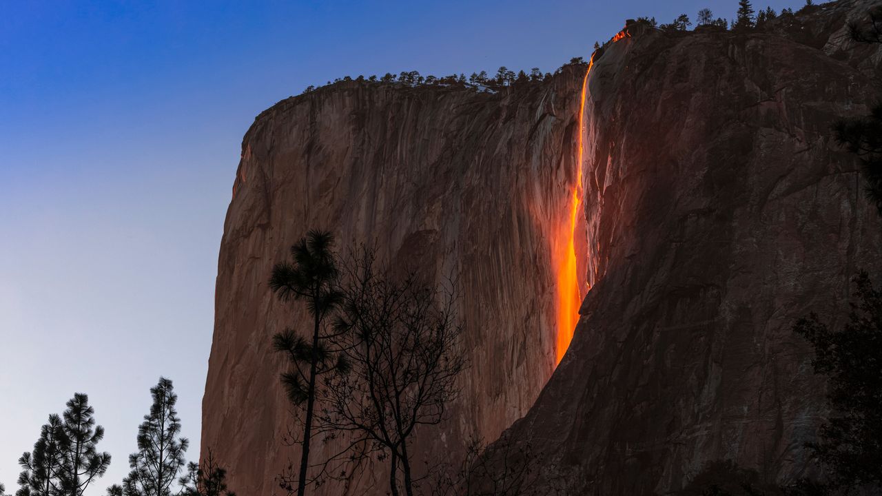 ホーステール滝, 米国 カリフォルニア州